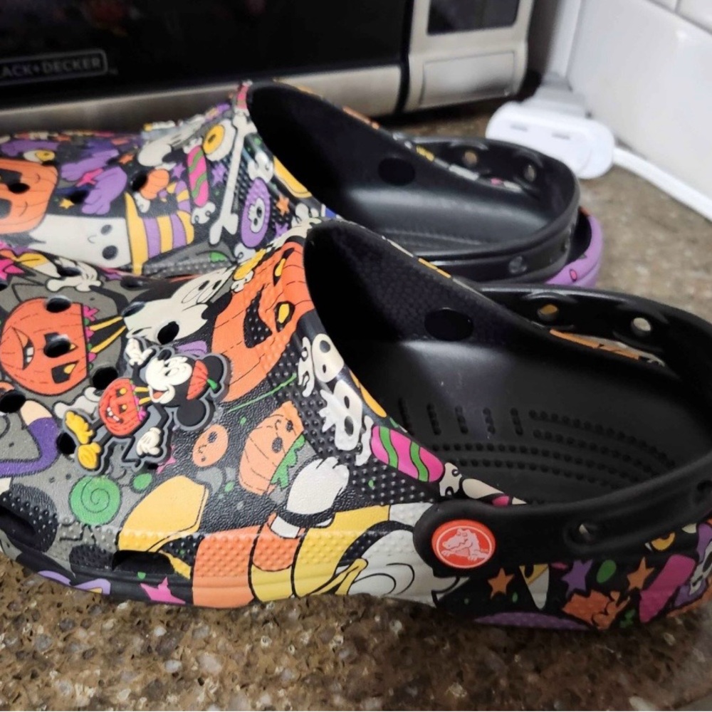 Disney Parks Halloween Crocs Mickey Halloween Pumpkin Clogs Shoes 6M/8W
